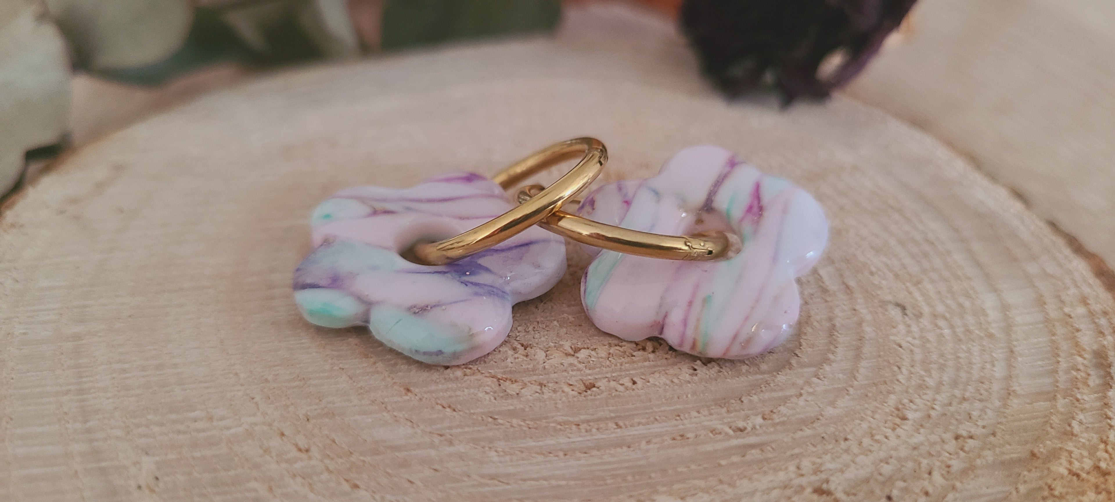 Cora marbré violet, fushia et vert